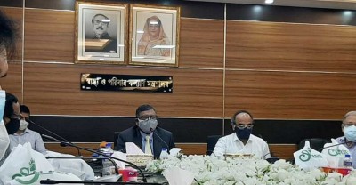 'ছুটি বা লকডাউনের কোনো সিদ্ধান্ত হয়নি, স্বাস্থ্যবিধি মেনেই চলতে হবে' 'ছুটি বা লকডাউনের কোনো সিদ্ধান্ত হয়নি, স্বাস্থ্যবিধি মেনেই চলতে হবে'