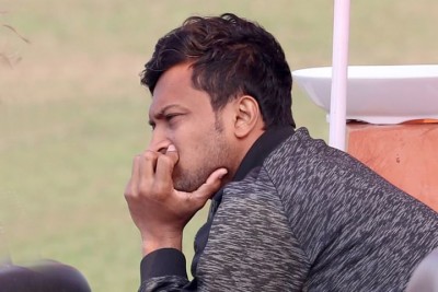 বিতর্কের পর আপাতত একদম চুপ সাকিব