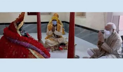 যশোরেশ্বরী মন্দিরে নরেন্দ্র মোদি যশোরেশ্বরী মন্দিরে নরেন্দ্র মোদি