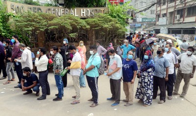 একদিনে করোনা শনাক্তের রেকর্ড ৭৬৬২, আরও ৬৩ জনের প্রাণহানি একদিনে করোনা শনাক্তের রেকর্ড ৭৬৬২, আরও ৬৩ জনের প্রাণহানি