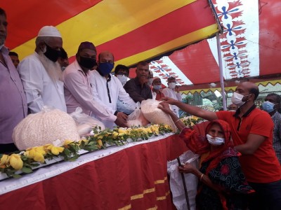 লৌহজংয়ে ১৫ শ পরিবারের মাঝে ইফতার সামগ্রী বিতরন লৌহজংয়ে ১৫ শ পরিবারের মাঝে ইফতার সামগ্রী বিতরন