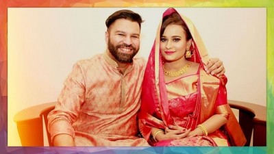বাংলা বছরের শেষ দিনে বিয়ের খবর জানালেন কণ্ঠশিল্পী পুতুল বাংলা বছরের শেষ দিনে বিয়ের খবর জানালেন কণ্ঠশিল্পী পুতুল