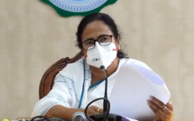 ইদের আগে রাজ্য সরকারি কর্মীরা পাচ্ছেন অ্যাড-হক বোনাস ইদের আগে রাজ্য সরকারি কর্মীরা পাচ্ছেন অ্যাড-হক বোনাস