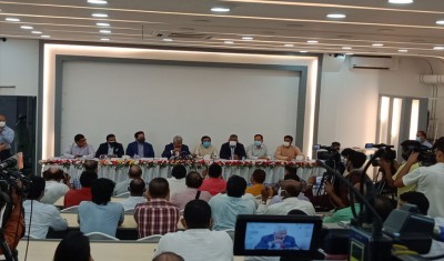 রাজস্ব আদায়ে ব্যবসায়ীদের হয়রানি করা যাবে না: এফবিসিসিআই সভাপতি রাজস্ব আদায়ে ব্যবসায়ীদের হয়রানি করা যাবে না: এফবিসিসিআই সভাপতি