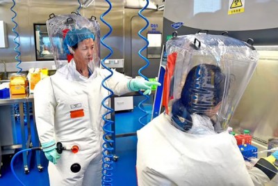 ল্যাবে তৈরি হয়েছে করোনা, মিলেছে আঙ্গুলের ছাপ: ডেইলি মেইলের প্রতিবেদন