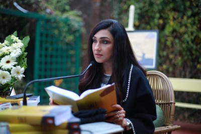 'এটাই কি জীবন, এতদিনের চেনা জীবনটা কি একেবারেই শেষ' 'এটাই কি জীবন, এতদিনের চেনা জীবনটা কি একেবারেই শেষ'