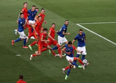 ইতালির কাছে হেরেও শেষ ষোলোতে ওয়েলস, অপেক্ষায় সুইজারল্যান্ড