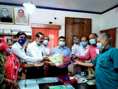 মেহেরপুর সদর উপজেলা নির্বাহী অফিসারকে বিদায় সংবর্ধনা মেহেরপুর সদর উপজেলা নির্বাহী অফিসারকে বিদায় সংবর্ধনা