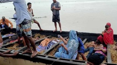 চাঁপাইনবাবগঞ্জে কনে আনতে যাওয়ার পথে বজ্রপাতে ১৭ জনের মৃত্যু চাঁপাইনবাবগঞ্জে কনে আনতে যাওয়ার পথে বজ্রপাতে ১৭ জনের মৃত্যু