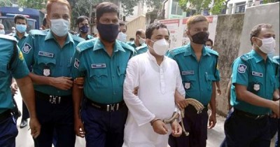 ভুঁইফোড় সংগঠনের সভাপতি 'দর্জি মনির' রিমান্ডে ভুঁইফোড় সংগঠনের সভাপতি 'দর্জি মনির' রিমান্ডে