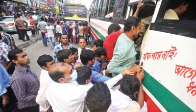 'অর্ধেক বাস চললে যাত্রীর চাপ বাড়বে, সংক্রমণ আরও বাড়ার সম্ভাবনা'