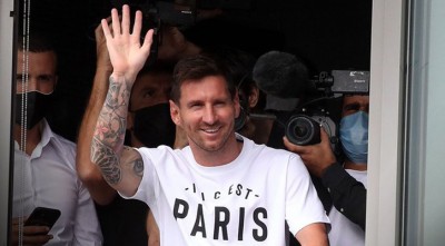 মেসি এখন পিএসজির