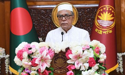 বঙ্গবন্ধুর জীবনী থেকে শিক্ষা নিয়ে দেশবাসীর পাশে দাঁড়ান