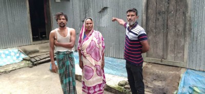 সিরাজদিখানে মুক্তিযোদ্ধা পরিবারের বাড়ি ভাংচুর, নিরাপত্তাহীনতায় পরিবার সিরাজদিখানে মুক্তিযোদ্ধা পরিবারের বাড়ি ভাংচুর, নিরাপত্তাহীনতায় পরিবার