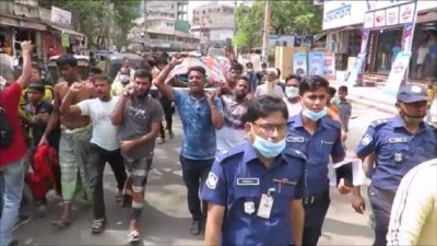 মুন্সীগঞ্জে সংঘর্ষে ৩ জন নিহতের ঘটনায় লাশ নিয়ে বিক্ষাভ মিছিল