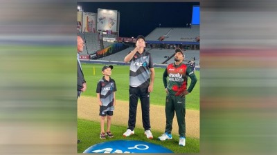 ১০ ওভারের কার্টেল ম্যাচ, টস জিতে প্রথমে ফিল্ডিংয়ে নিলেন লিটন ১০ ওভারের কার্টেল ম্যাচ, টস জিতে প্রথমে ফিল্ডিংয়ে নিলেন লিটন