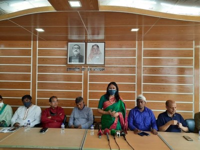 সাংবাদিকদের মধ্যে বিভক্তি আছে বলেই হামলার সাহস পায়: জাতীয় প্রেসক্লাবের সভাপতি সাংবাদিকদের মধ্যে বিভক্তি আছে বলেই হামলার সাহস পায়: জাতীয় প্রেসক্লাবের সভাপতি
