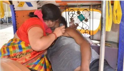 মুখে মুখ রেখে স্বামীকে বাঁচানোর শেষরক্ষা হয়নি মুখে মুখ রেখে স্বামীকে বাঁচানোর শেষরক্ষা হয়নি