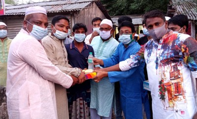 মেহেরপুরে ইটভাঙ্গা মালিক সমিতির উদ্যোগে ইফতার ও মাস্ক বিতরণ মেহেরপুরে ইটভাঙ্গা মালিক সমিতির উদ্যোগে ইফতার ও মাস্ক বিতরণ
