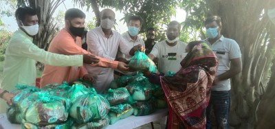 লৌহজংয়ে বাংলাদেশ মানবাধিকার কমিশনের ঈদ সামগ্রী বিতরন লৌহজংয়ে বাংলাদেশ মানবাধিকার কমিশনের ঈদ সামগ্রী বিতরন