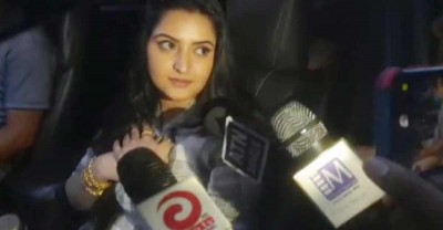বোট ক্লাবে কী ঘটেছিল, পরীমণিকে সাড়ে ৪ ঘণ্টা জিজ্ঞাসাবাদ করল পুলিশ বোট ক্লাবে কী ঘটেছিল, পরীমণিকে সাড়ে ৪ ঘণ্টা জিজ্ঞাসাবাদ করল পুলিশ 