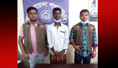 মেহেরপুরে মাদক মামলার পলাতক আসামি গ্রেফতার মেহেরপুরে মাদক মামলার পলাতক আসামি গ্রেফতার