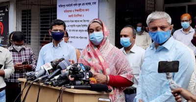 আমরা প্রায়শই জানিয়ে না জানিয়ে সব জায়গায় যাবো, অনিয়ম পেলে ব্যবস্থা: শিক্ষামন্ত্রী আমরা প্রায়শই জানিয়ে না জানিয়ে সব জায়গায় যাবো, অনিয়ম পেলে ব্যবস্থা: শিক্ষামন্ত্রী
